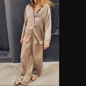 ZARA WOMEN SOFT CHESTNUT CRUSHED SATIN WIDE LEG PANTS SIZE XS NWT